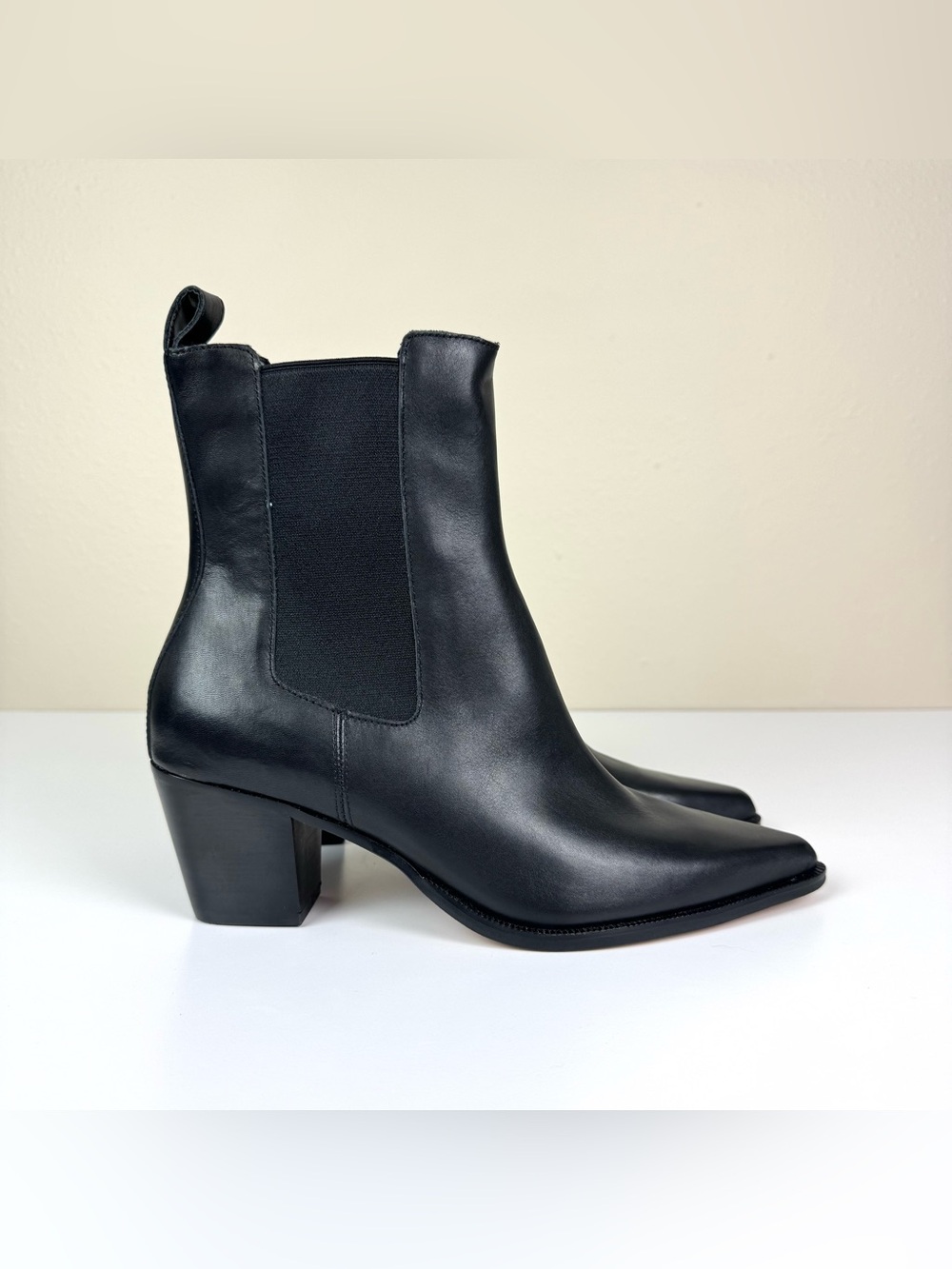 Dolce Vita Shadie H2O Black Leather Ankle Boots Western Sleek Minimalist Size 8 - Picture 6 of 11